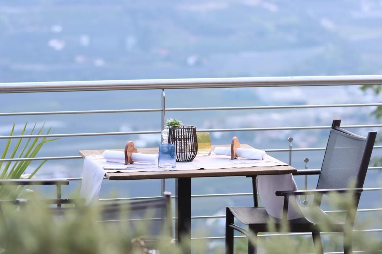 Marini'S Giardino Hotel Тироло Экстерьер фото